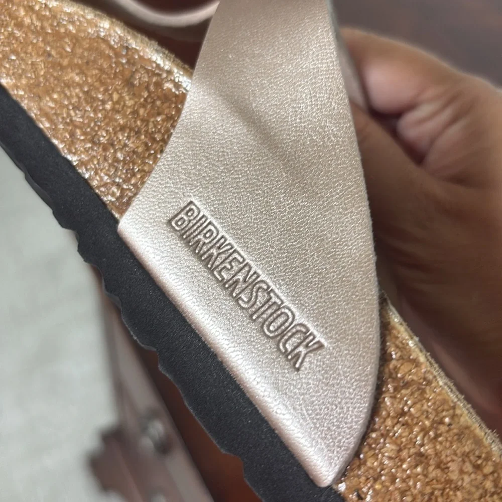 Birkenstock Dusty Rose Gold Gizeh Sandals with Adjustable Straps and Cork Sole - Picture 6 of 6